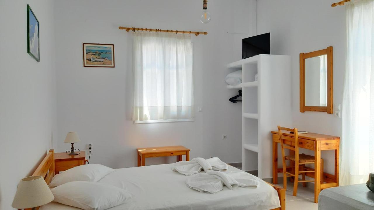 Bizas Rooms & Studios Парікія Екстер'єр фото